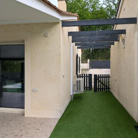 Villa Maison Cosy Avec Piscine Privee En Dordogne -7 Personnes Limeyrat